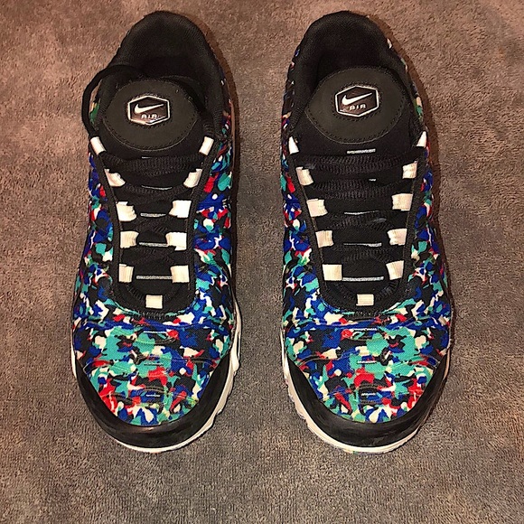 Air Max Plus GS 'Black Hyper Blue' - Picture 3 of 8